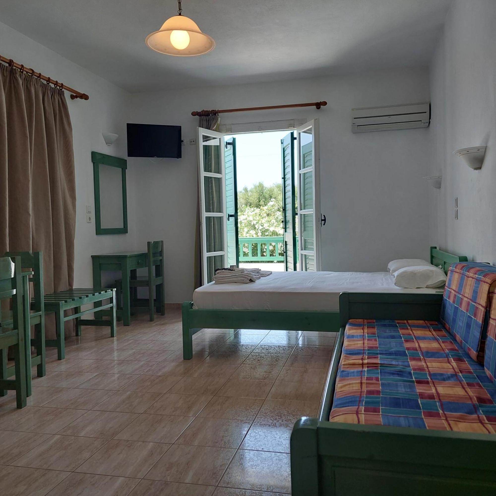 Hotel Kapari Agia Anna  Екстериор снимка