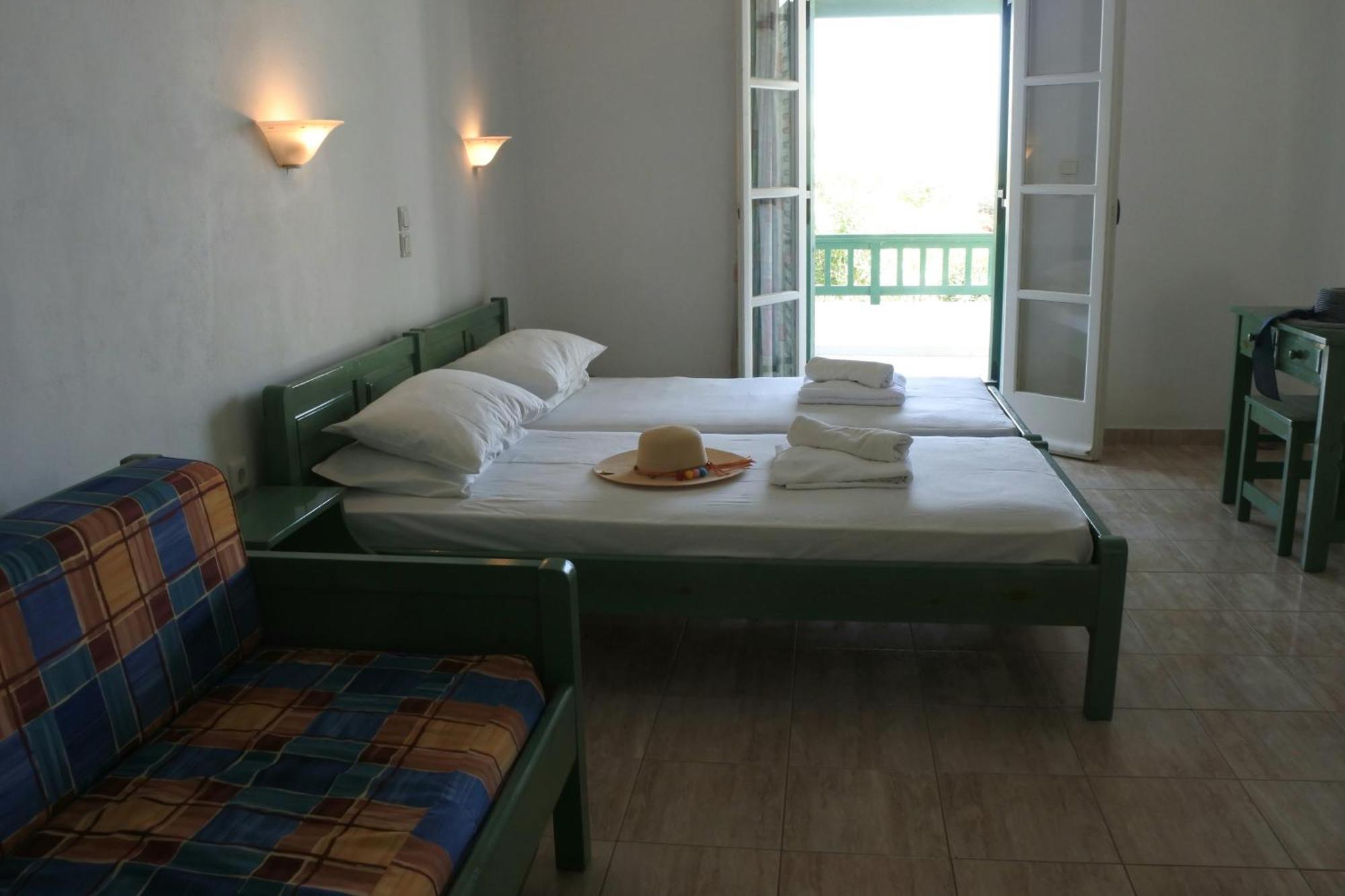 Hotel Kapari Agia Anna  Екстериор снимка